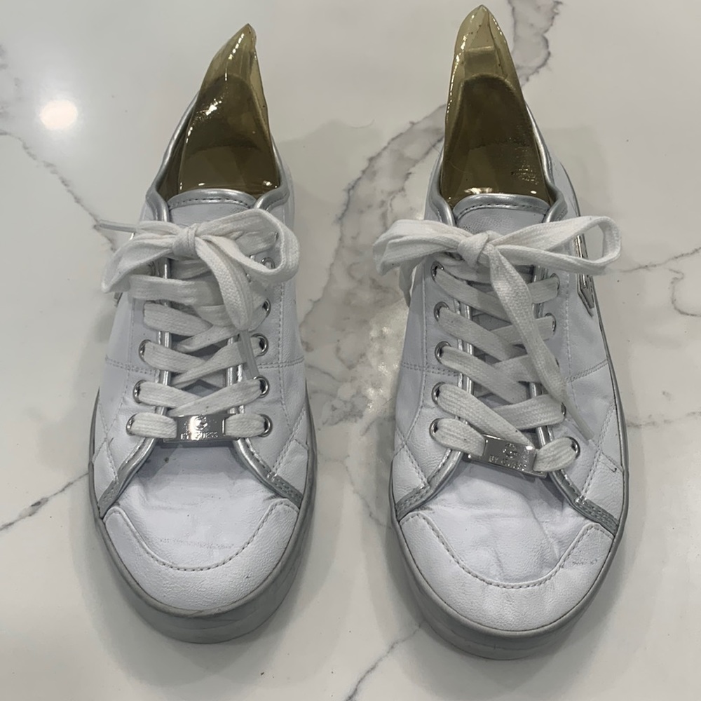 G By Guess White Mallory Silver Trim Accents Lace up Tennis Shoes. Size 8